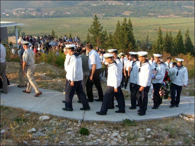 bispr (12)